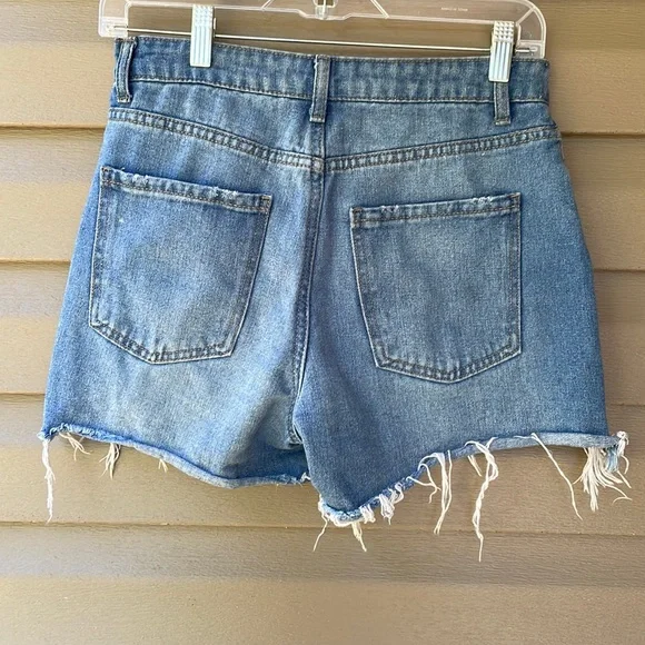No Boundries Sz 5 Cut Off Denim High Shorts Red Blue Embroidered Stars Patriotic - Picture 3 of 5